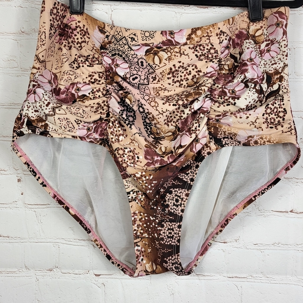 Torrid High Rise Ruched Swim Bottom in Medallion Print 2X